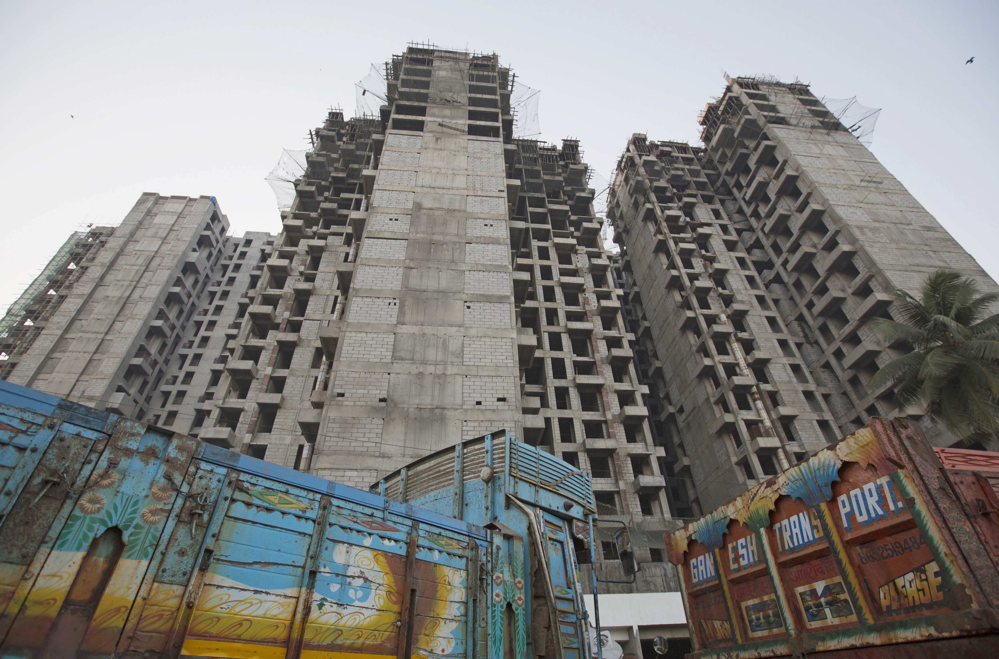 Nifty Realty ends nearly 2% as profit booking weighed on markets - Vimarsana News