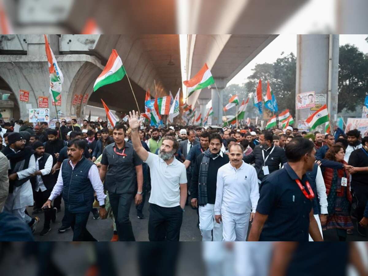 Delhi Traffic Advisory: Roads jammed as Rahul Gandhi-led