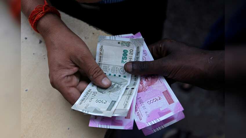 Rupee vs Dollar: INR falls 9 paise to 82.74 against $