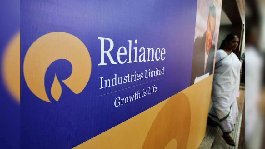 Mcap of eight of top-10 firms jumps Rs 1.35 lakh cr; SBI, Reliance major winners
