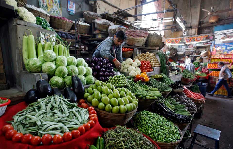 Govt enhancing focus on microcredit facility for street vendors in