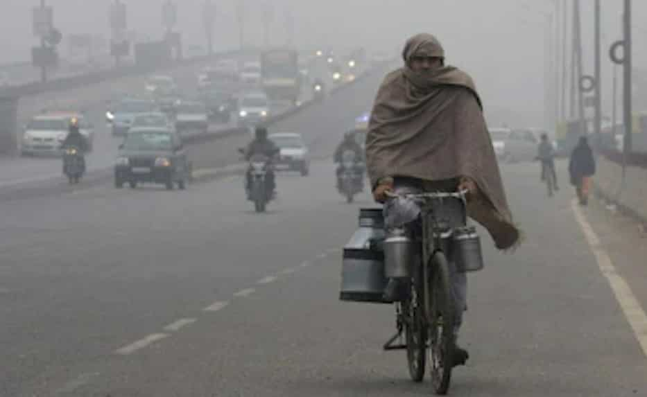 Freezing Cold: Delhi Logs Season's Lowest Temperature Of 3 Degree ...