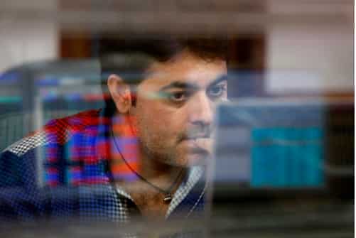 Closing Bell: Sensex slips below 60000, Nifty drops 38 points to report 3rd successive loss