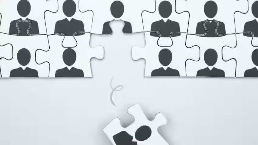 91 tech companies lay off over 24,000 employees in first 15 days of January