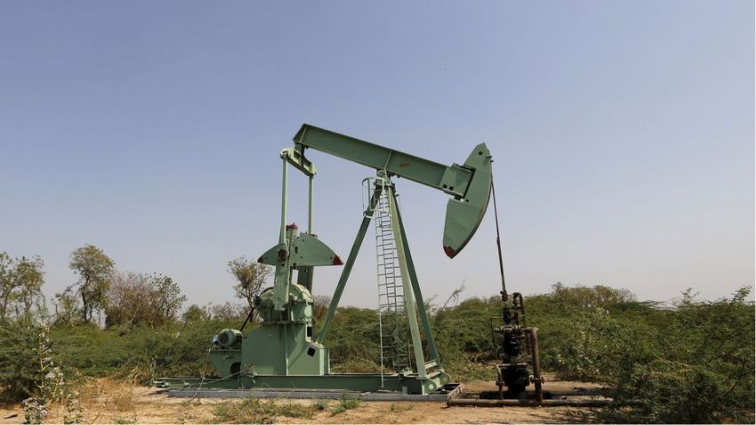 Windfall tax cut on crude, export taxes on