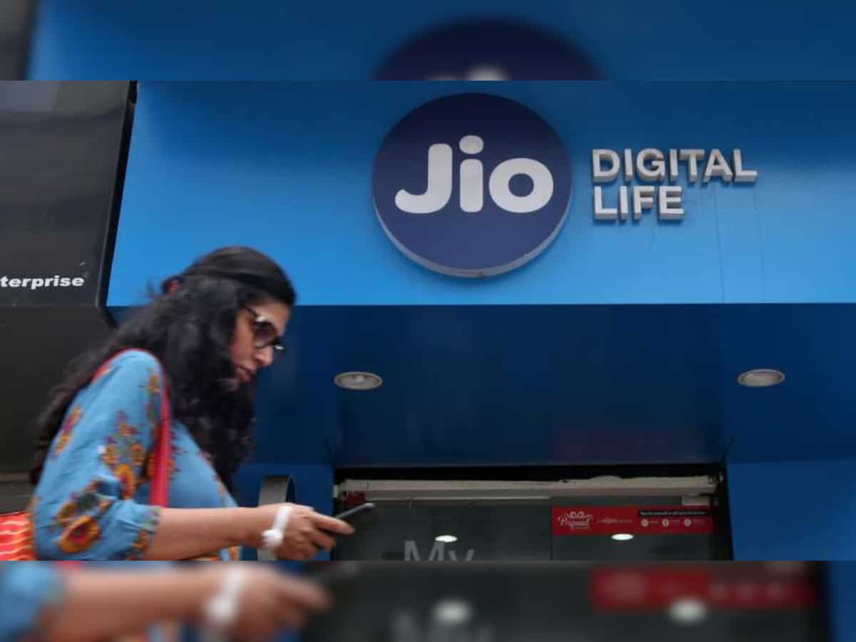 Reliance Jio Q3 Results: Net profit jumps 28.3%