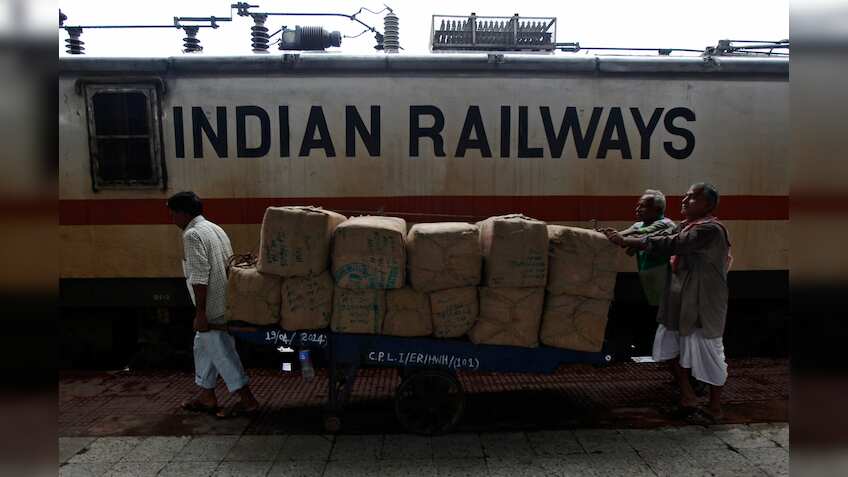 396 trains cancelled by Indian Railways today, January 22; Lucknow-New Delhi Gomti Express diverted - Check full list; IRCTC refund rule and ticket cancellation charges