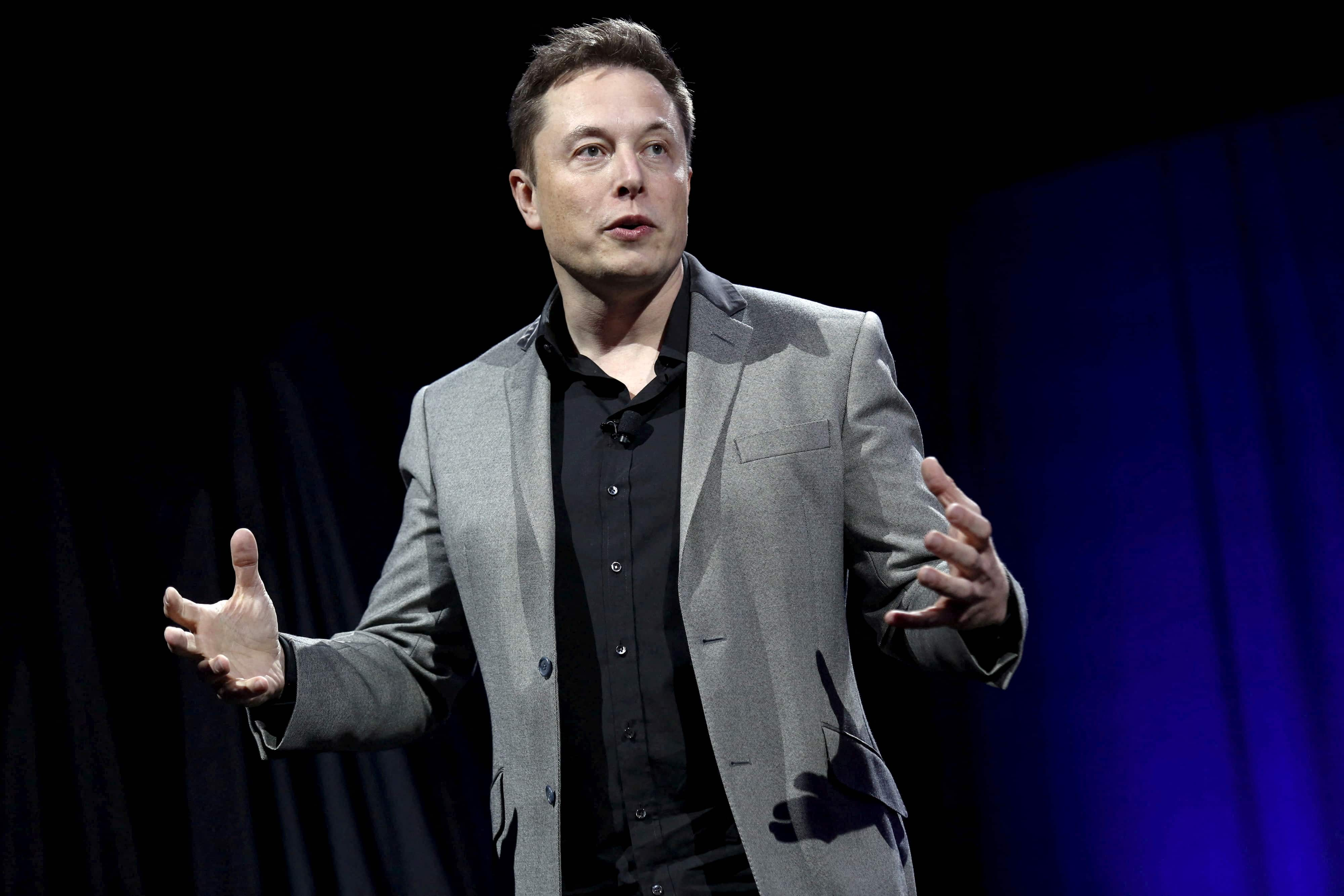 Elon Musk says Twitter has a headcount of about 2,300