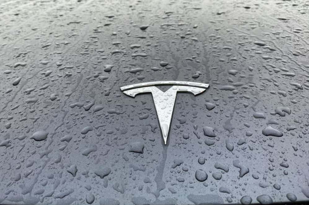 Tesla plans .6 bln Nevada expansion to make Semi truck, battery cells