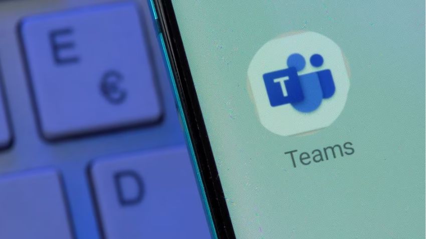 Outage hit Microsoft Teams resumes functioning; thousands of users hit