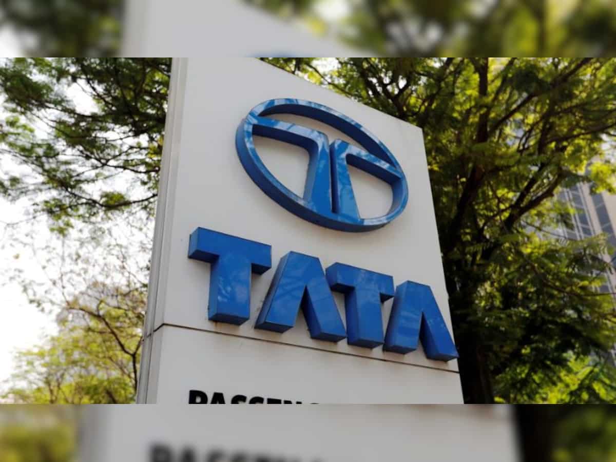Tata Motors zooms as carmaker woos Street with