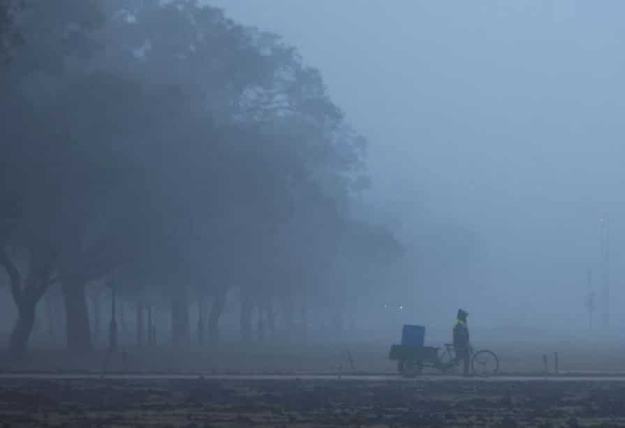 Delhi temperature, weather today forecast: Light rain likely to lash national capital, Noida, Ghaziabad | Zee Business