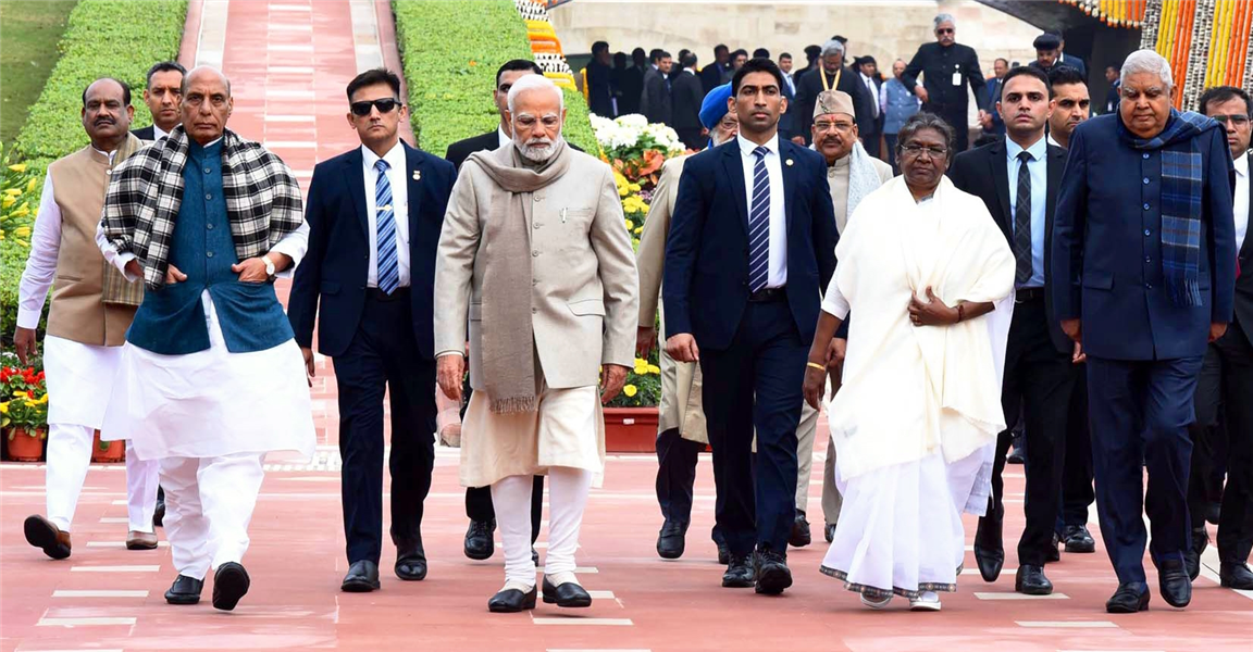 Martyrs’ Day 2023: President Murmu, PM Modi, others pay tribute to Mahatma Gandhi - Check Photos