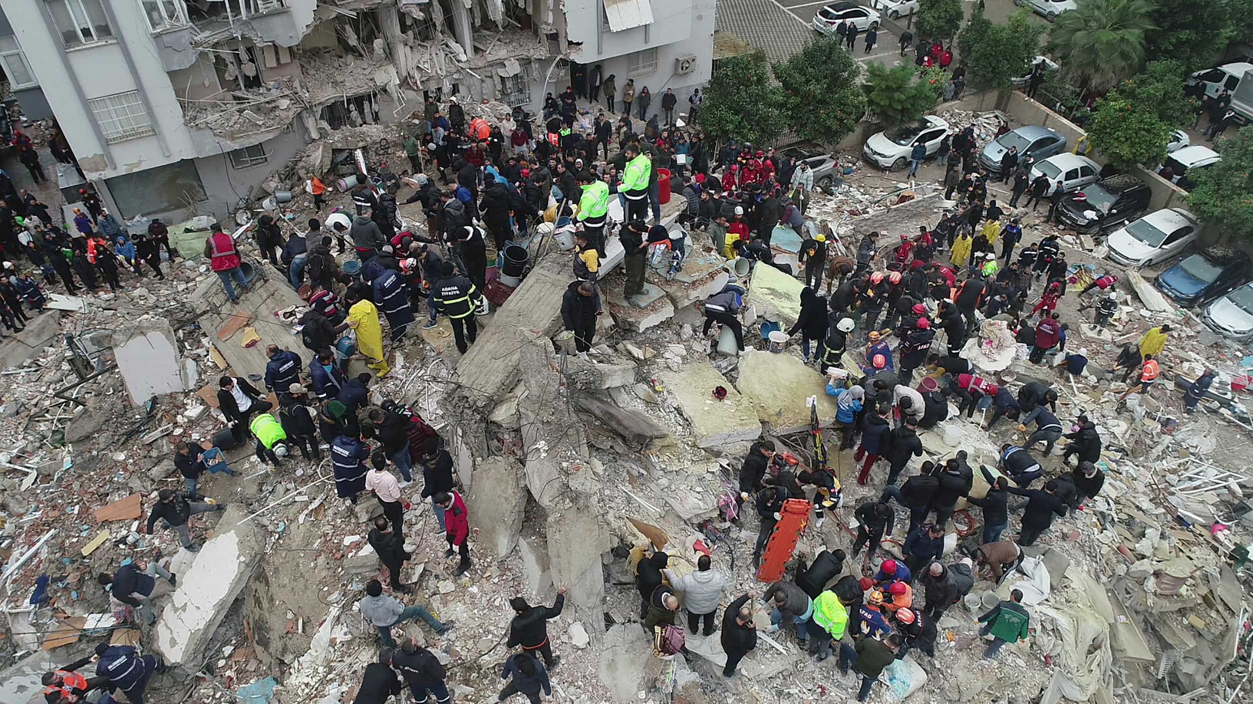 Turkey Earthquake Death toll climbs past 4,400 Zee Business