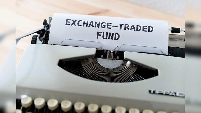 What Is Exchange Traded Fund Experts Decode Meaning Advantages And