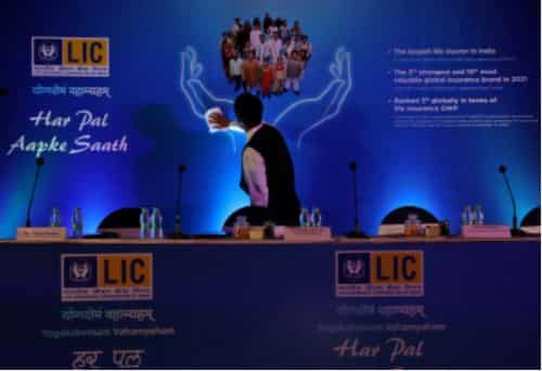 LIC's net income jumps manifold to Rs 8,334.2 crore in December quarter