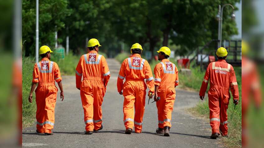 ONGC shares jump 4% after govt cuts windfall tax; brokerages see up to ...