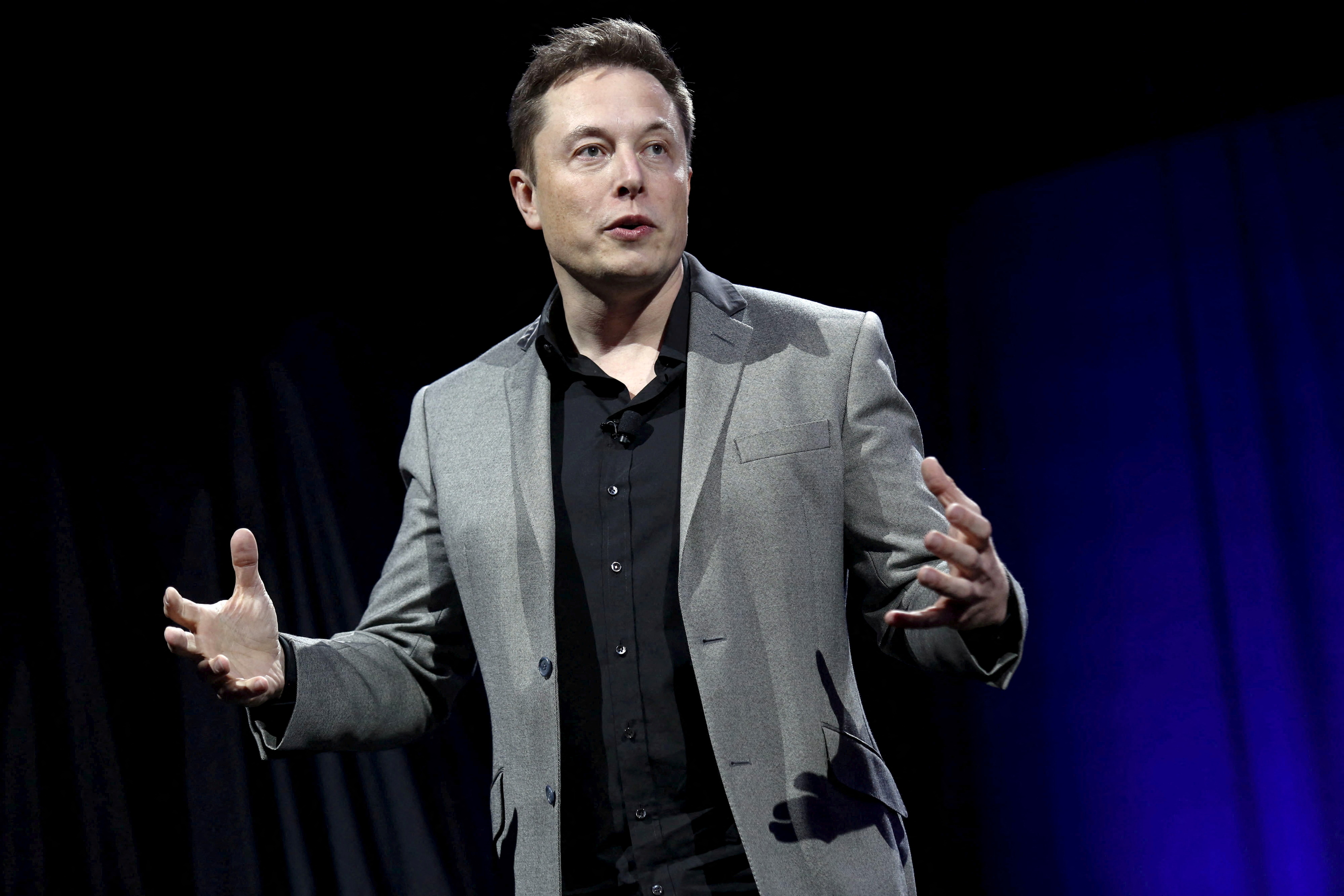 Twitter CEO Elon Musk switches interest from cryptocurrency to Artificial Intelligence