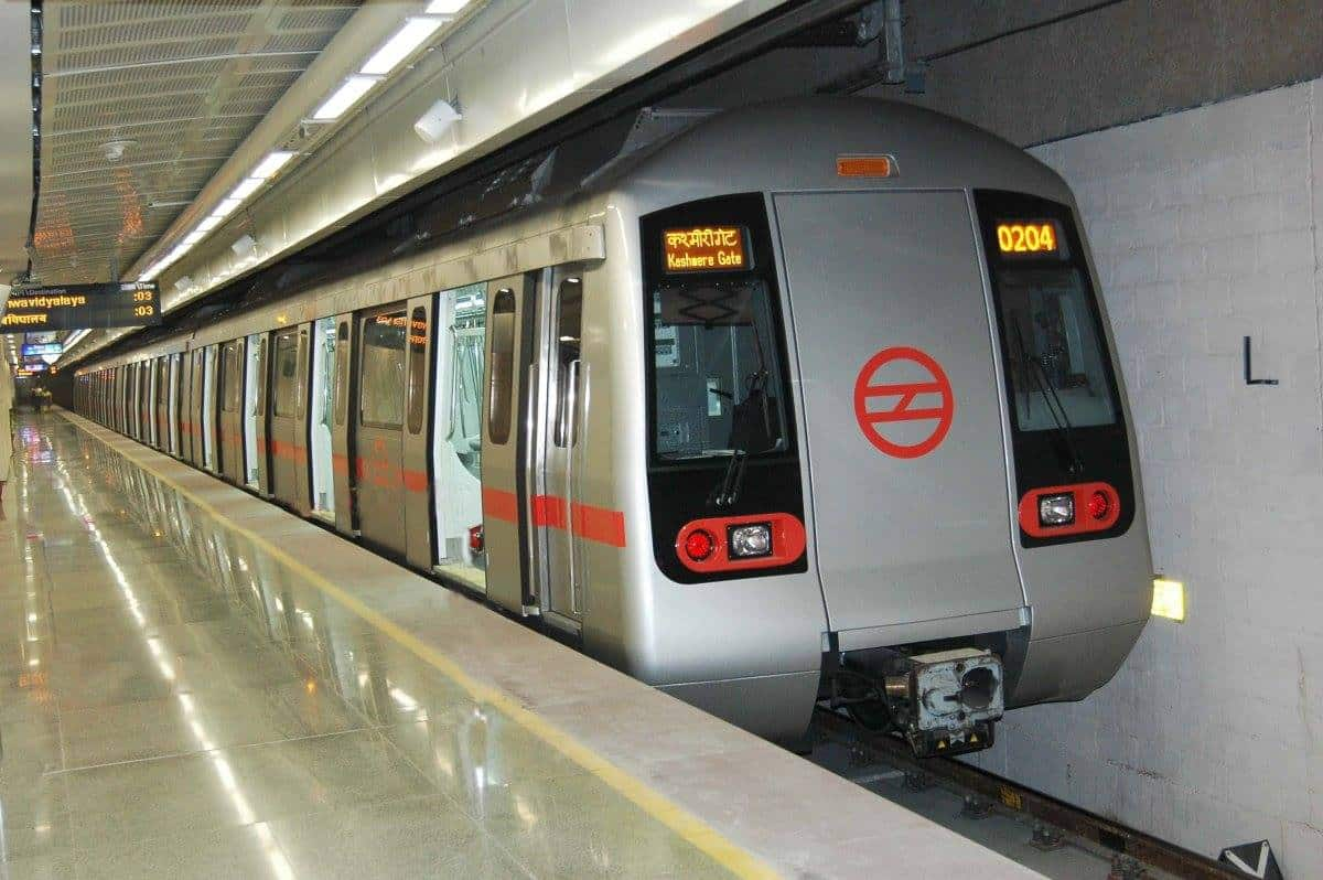 delhi-metro-holi-timings-2023-metro-services-to-begin-at-2-30-pm-dmrc