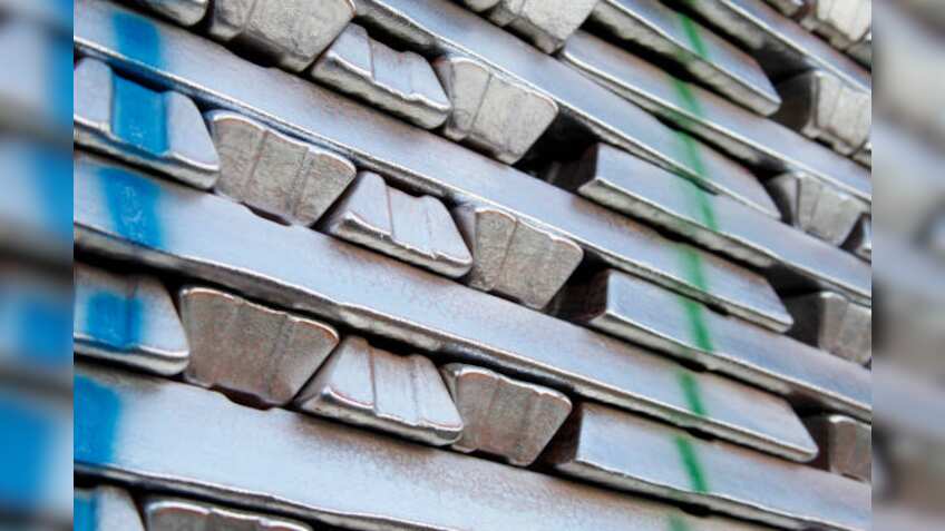 Govt's Hind Zinc stake sale only after clarity on proposed global asset transfer; may miss revised divestment target