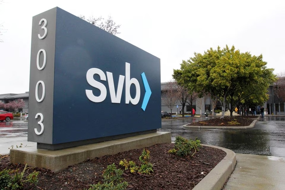 Conducting business as usual: New SVB CEO Tim Mayopoulos sends email to ...