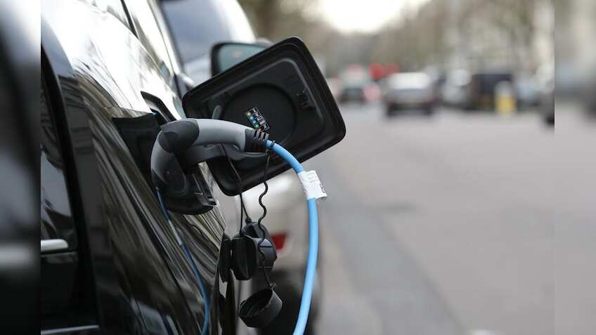 VoltUp partners with BSNL to set up electric vehicles battery swapping ...