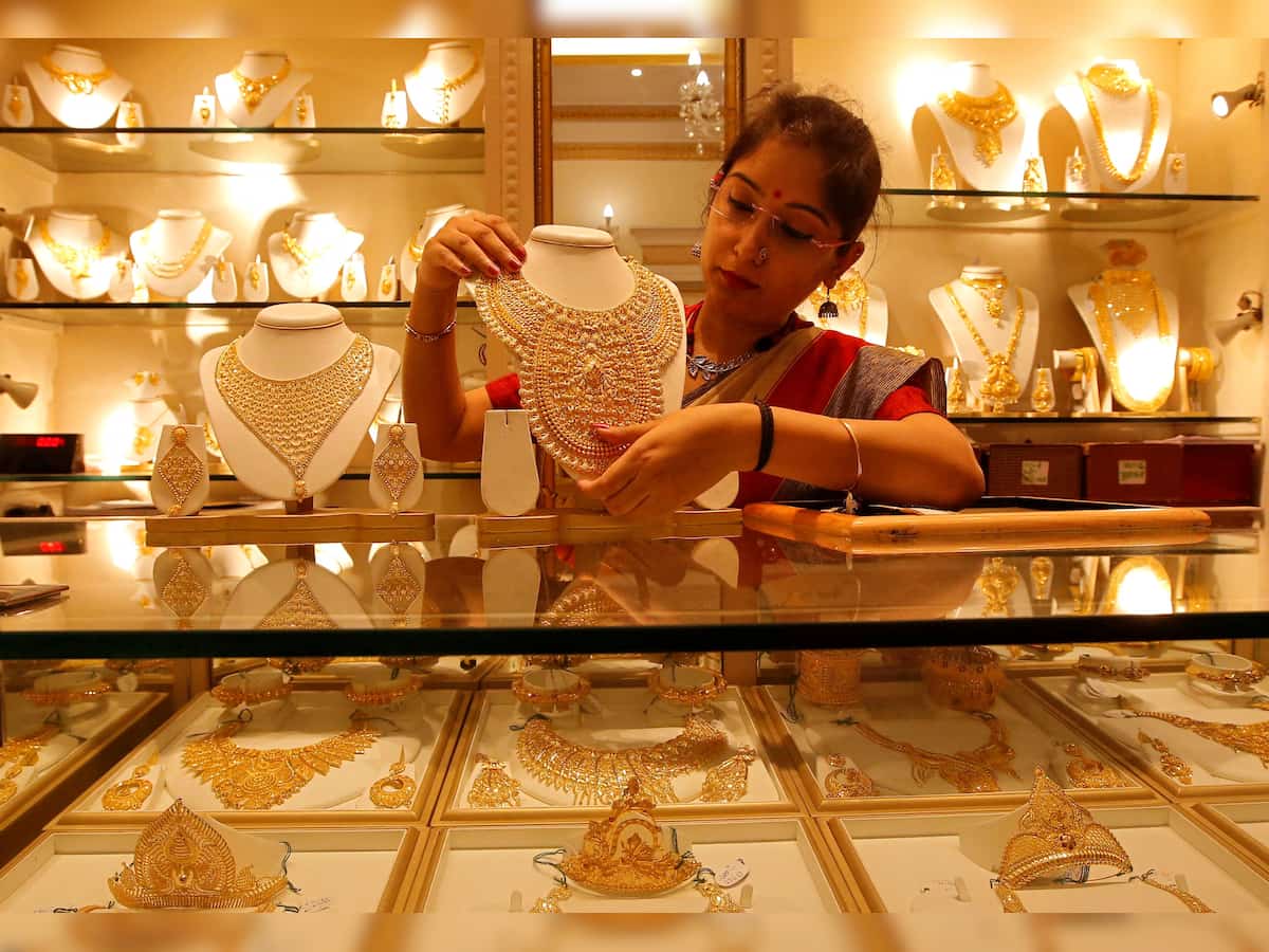 Gold rate today, March 23: Yellow metal futures