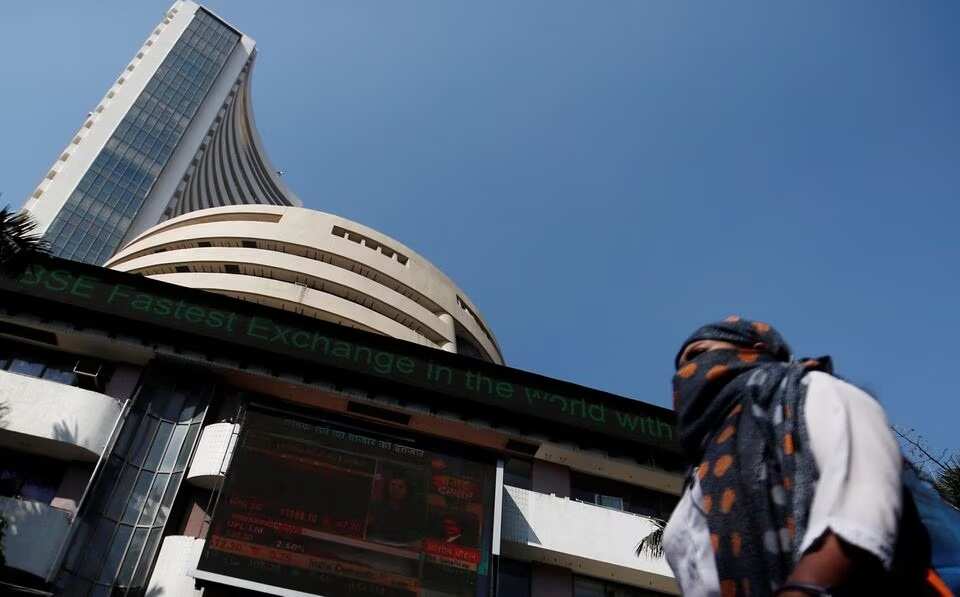 Share Market HIGHLIGHTS: Sensex soars 2,076 pts in four days, Nifty reclaims 17,550; HDFC twins top movers