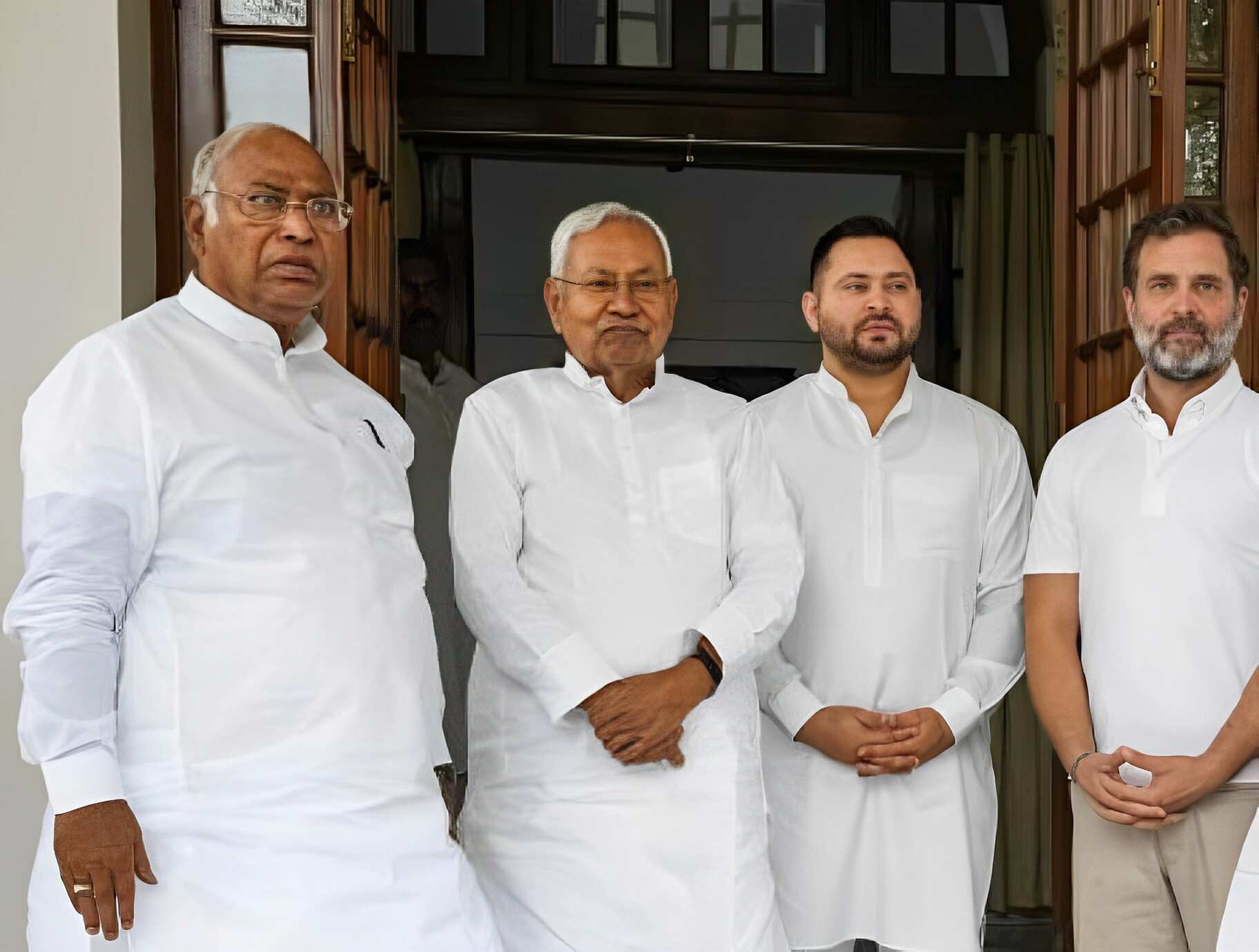 Mallikarjun Kharge, Rahul Gandhi Meet Nitish Kumar and Tejashwi Yadav in Delhi; Call For Opposition Unity