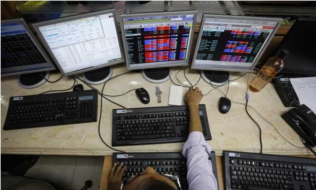 Share Market HIGHLIGHTS: Nifty 50, Sensex end nine-day winning run as Infosys bleeds; HDFC Bank down 2%