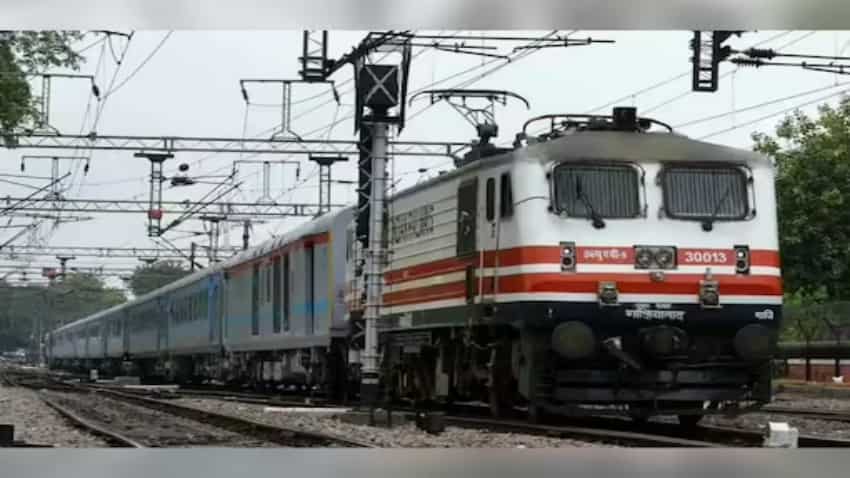 Read more about the article These are high-priority trains in India. All other trains are bound to give them the pass. Know what is so special about them
