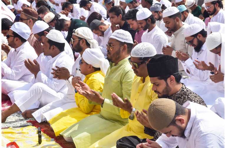 Eid-Ul-Fitr 2023: Muslims across India celebrate Eid, PM Modi and ...