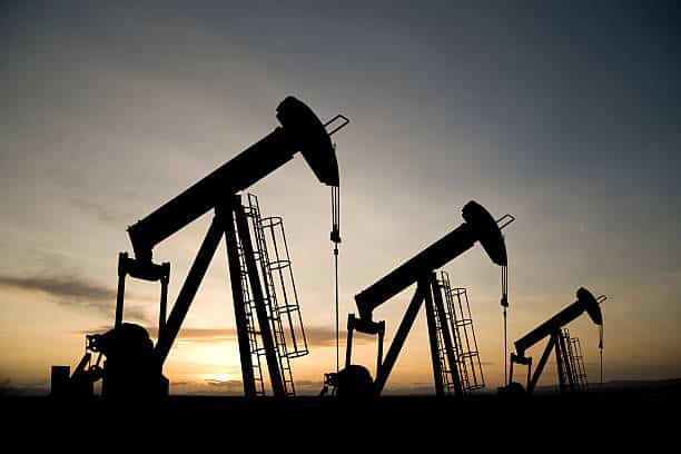 Crude oil prices drop nearly 4% as recession fears outweigh US inventory draw