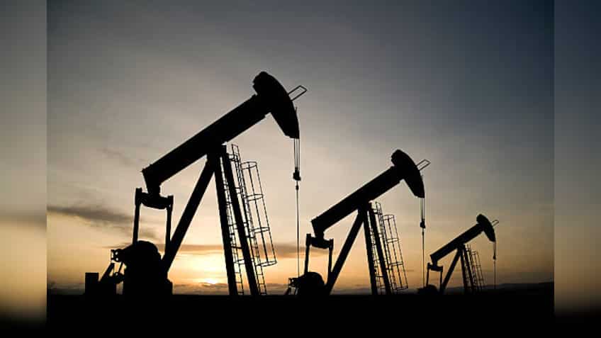 Crude oil prices drop nearly 4% as recession fears outweigh US inventory draw
