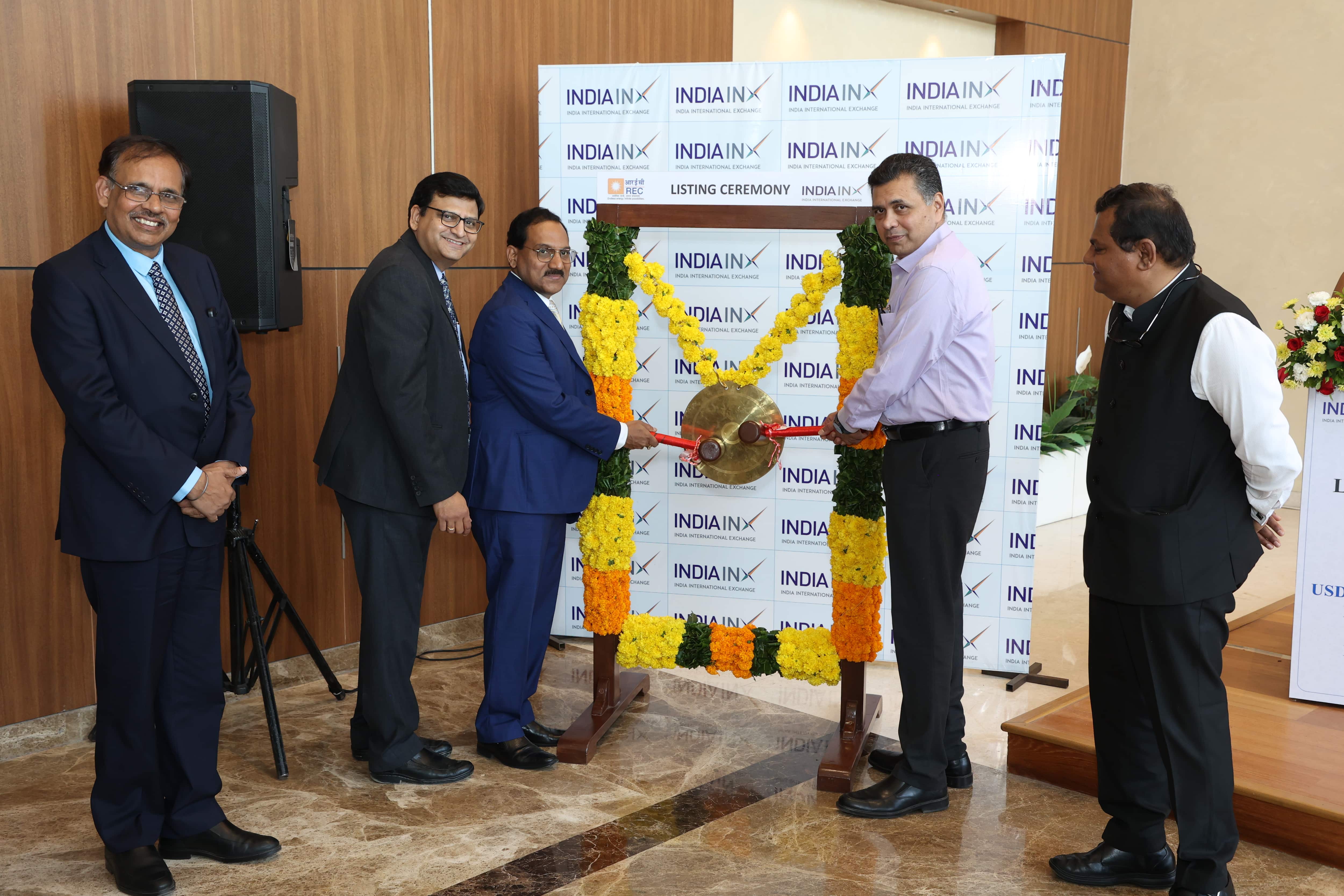 REC lists green bonds of $750 million at GIFT IFSC stock exchanges
