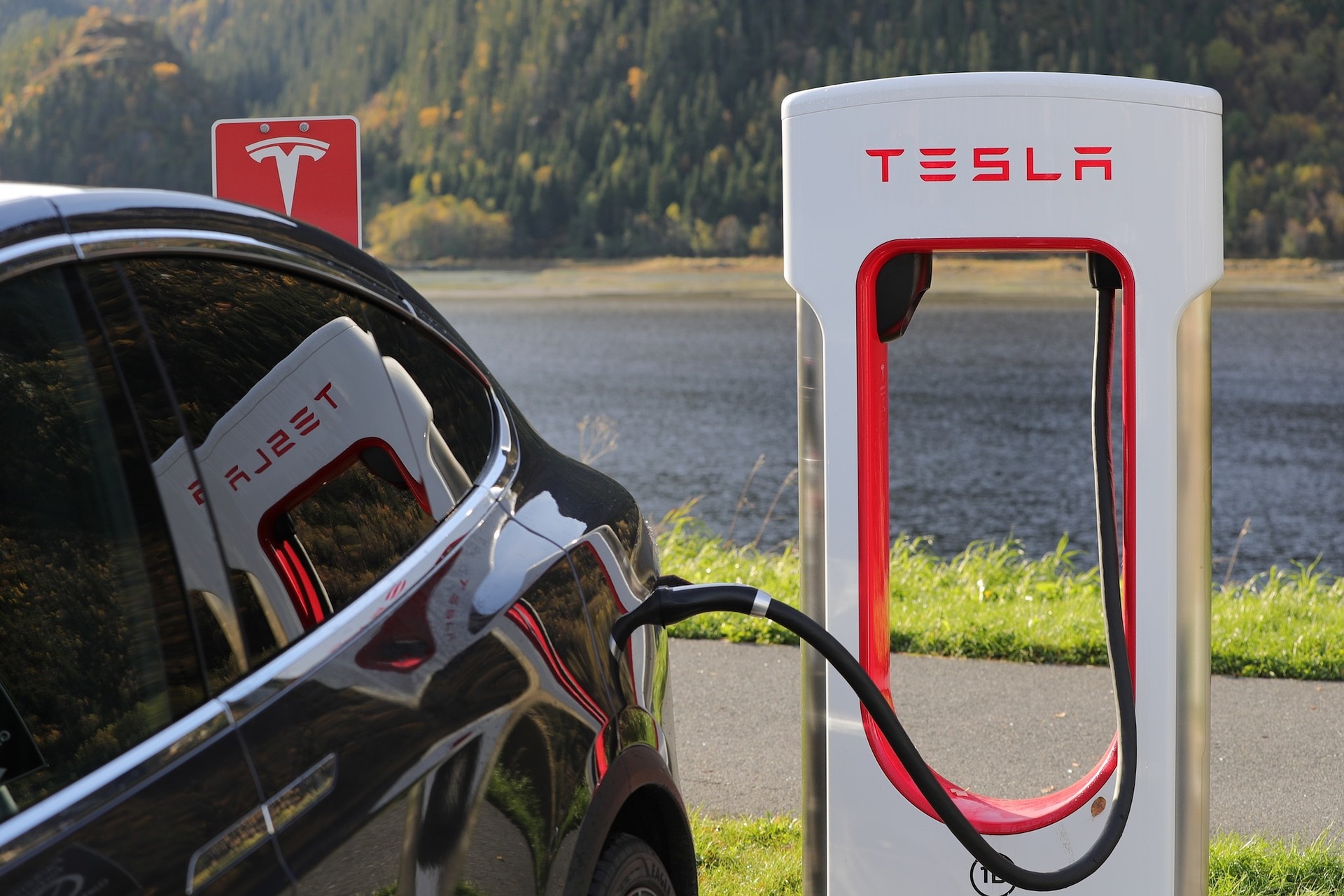 Long way to go before public EV charging