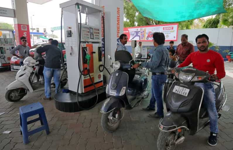 Petrol And Diesel Price: Check Petrol Prices In Delhi, Noida, Mumbai ...