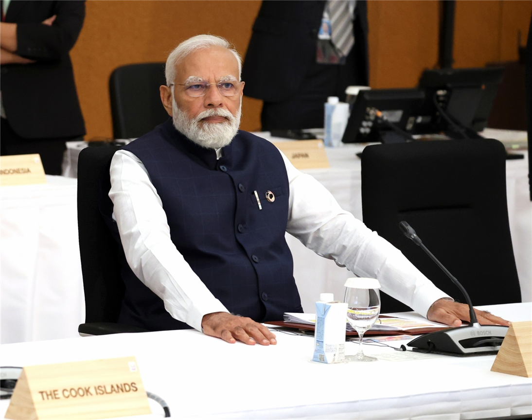 यूक्रेन के राष्ट्रपति वलोडिमिर जेलेंस्की से मिले PM मोदी- PM Modi meets Ukrainian President Volodymyr Zelensky