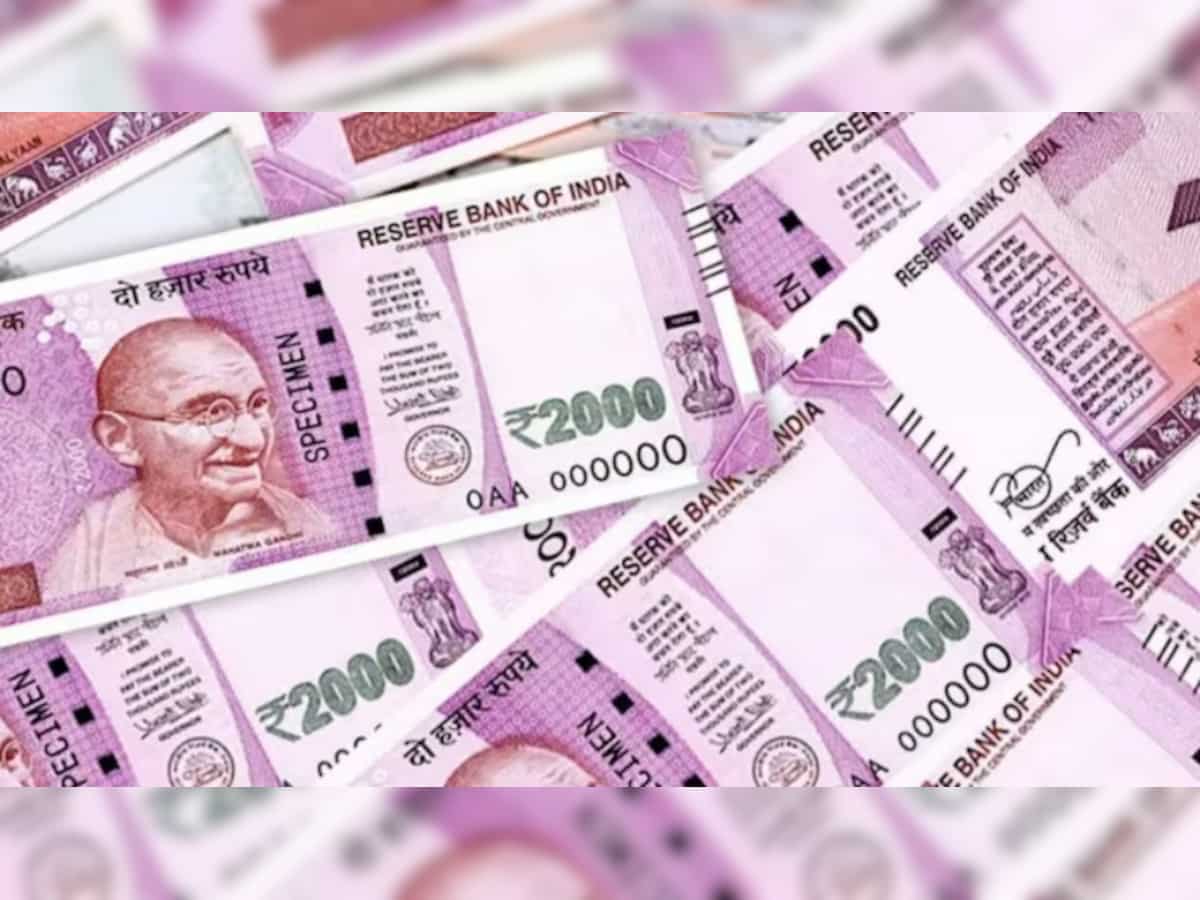 SBI says people can exchange Rs 2000 notes without filling slip; no ID proof required