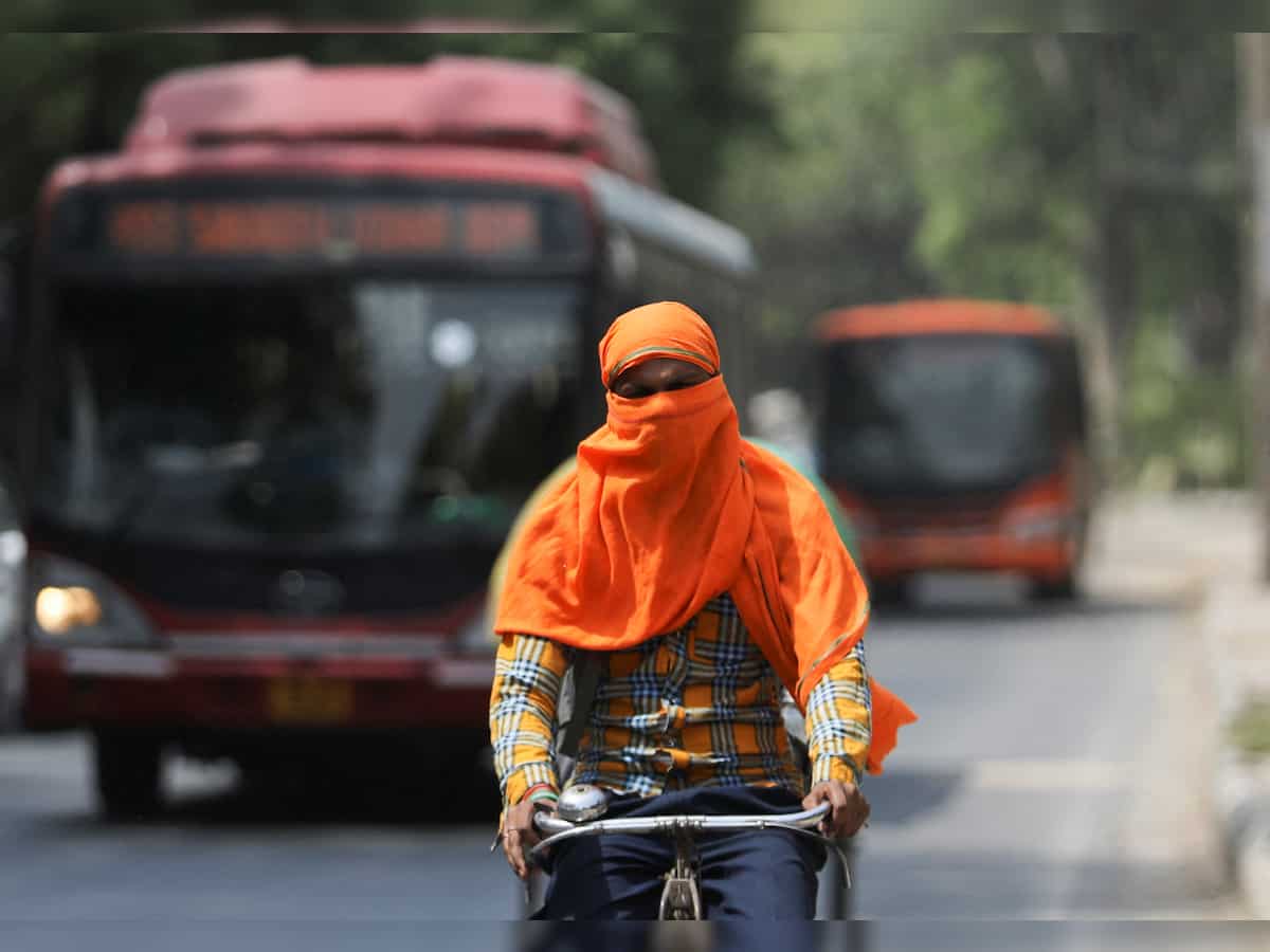 Weather Update: Delhi swelters in scorching heat as mercury soars above 43 degrees