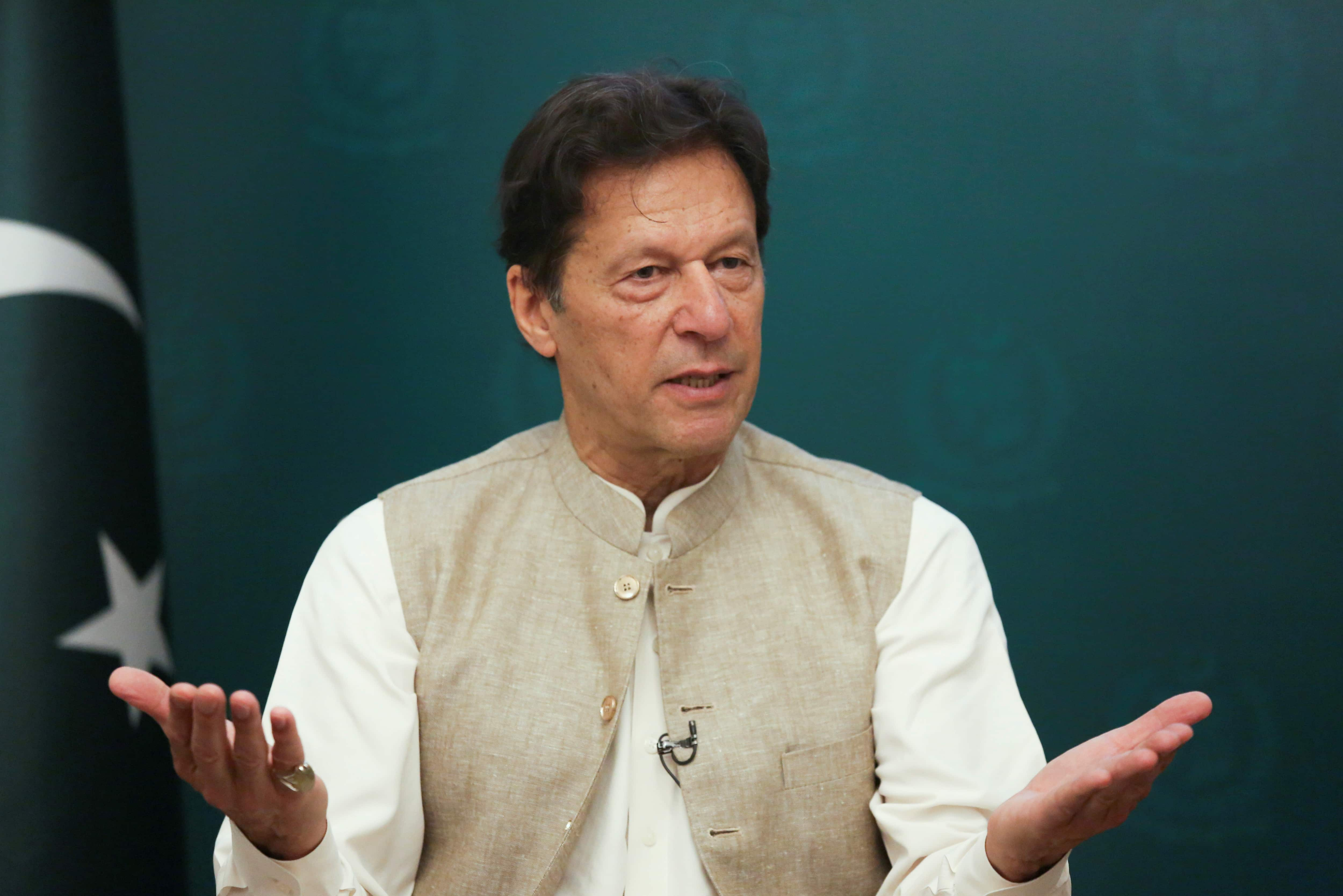 Former Pakistan Prime Minister Imran Khan Sees 80% Chance Of His Arrest ...