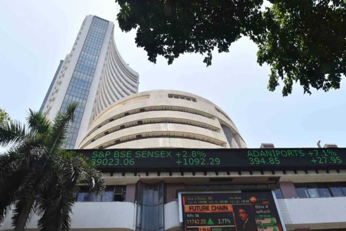 Share Market HIGHLIGHTS: Sensex ends volatile session 388 pts off day's low, Nifty reclaims 18,300