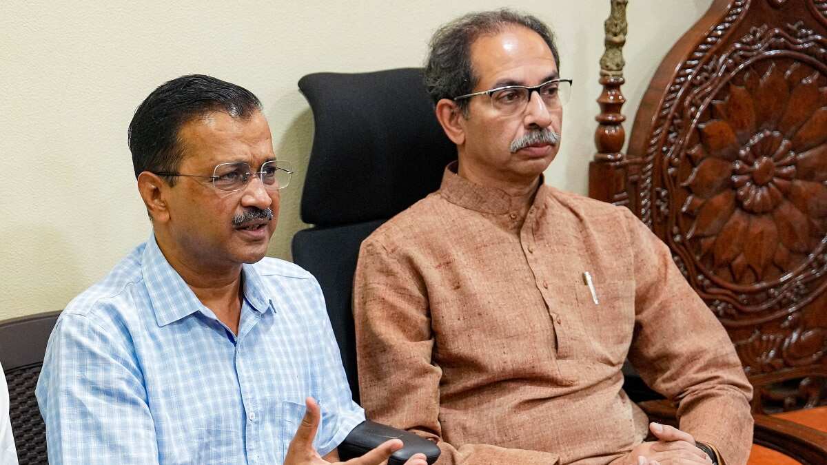 Arvind Kejriwal Meets Uddhav Thackeray Amid Political Battle Over The Centre's Ordinance