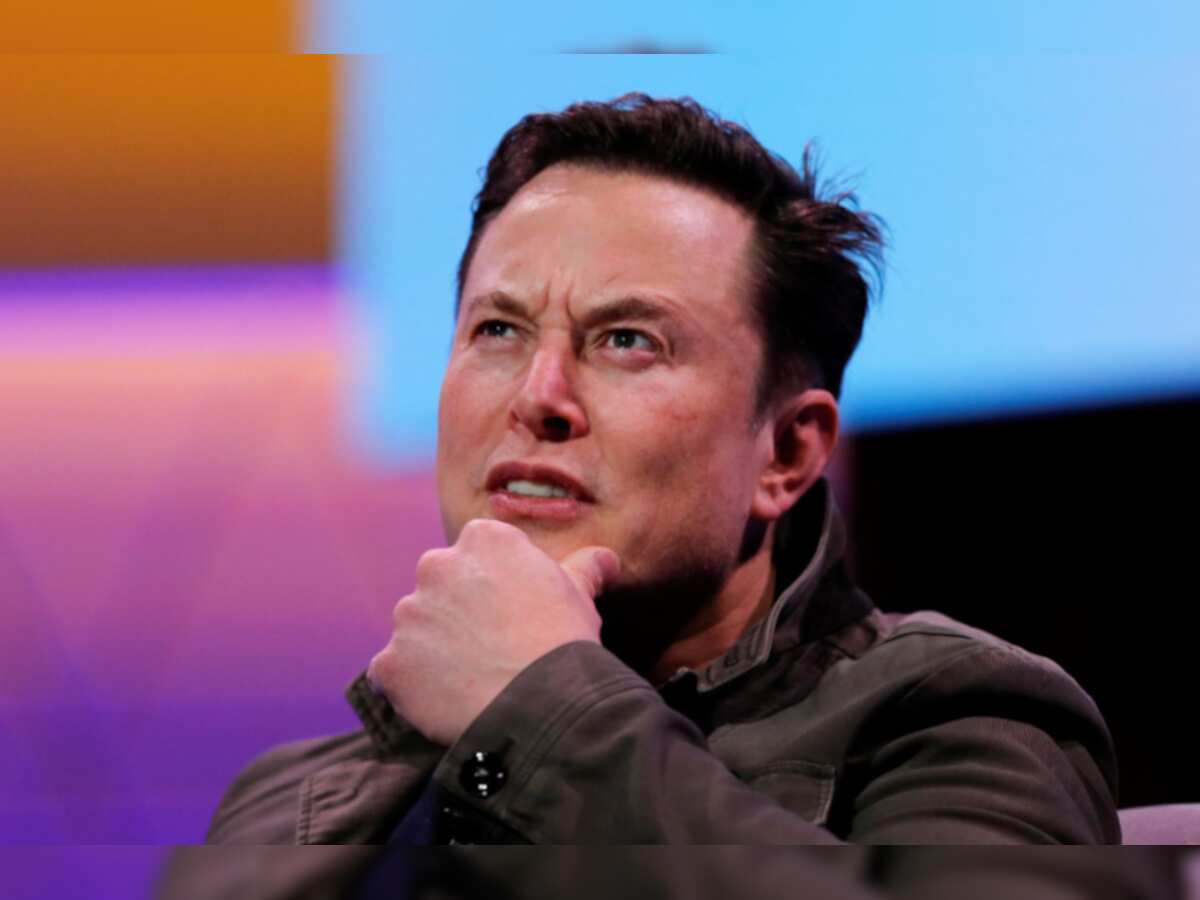 Elon Musk wants to build a digital town square, but his debut for DeSantis had a tech failure