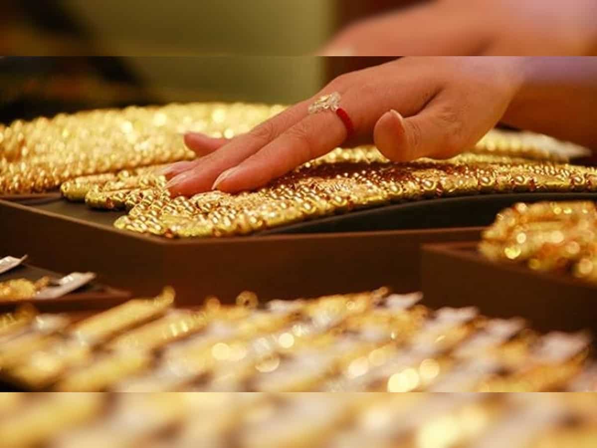 Gold, silver price today (May 29, 2023): Precious metals trades in green, gold hovers near Rs 60,000; should you buy or sell?
