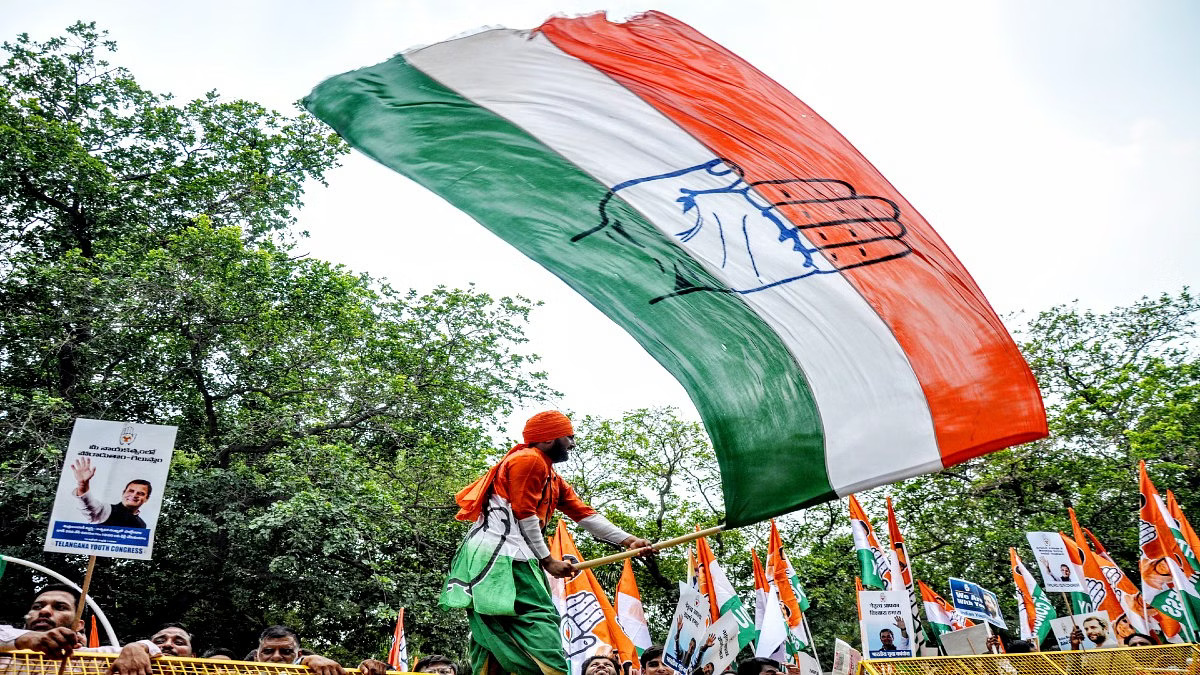 Congress leaders from Madhya Pradesh meet Kharge over poll preparedness