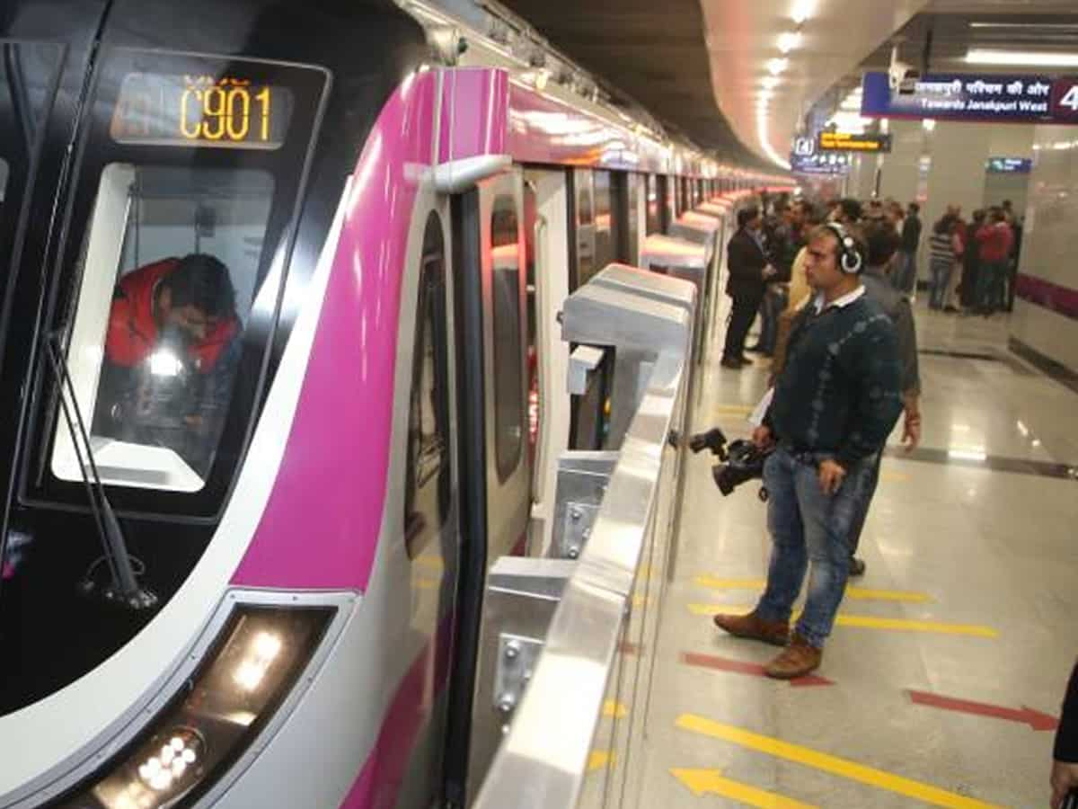 Delhi Metro update: Services delayed on Magenta Line from Janakpuri West to Botanical Garden 