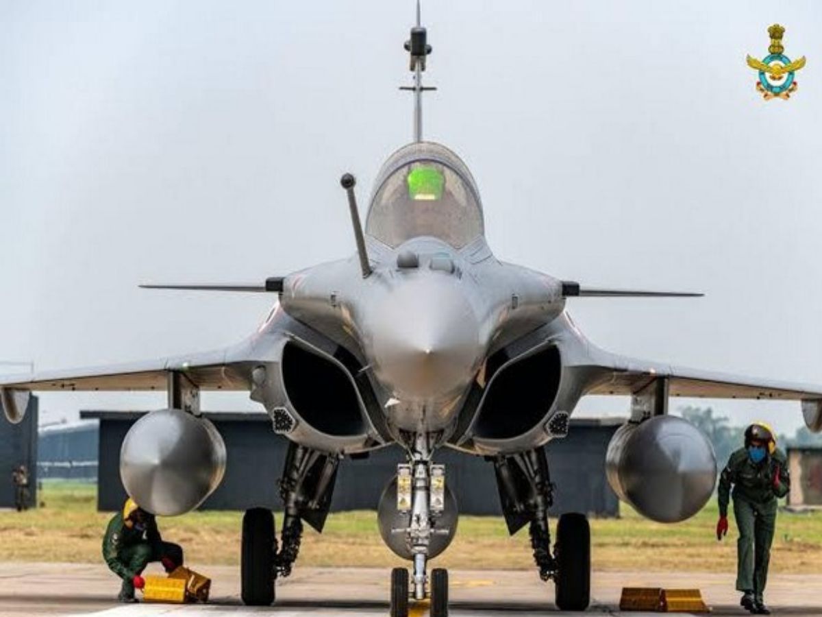 Rafale jets carry out long-range mission in Indian Ocean Region