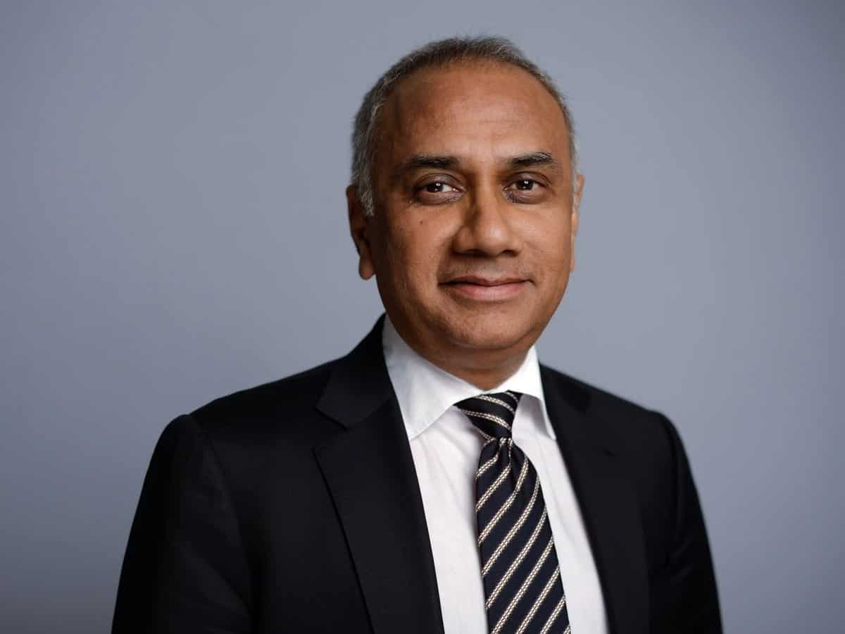 infosys-ceo-salil-parekh-s-salary-reduced-by-21-in-fy23-business