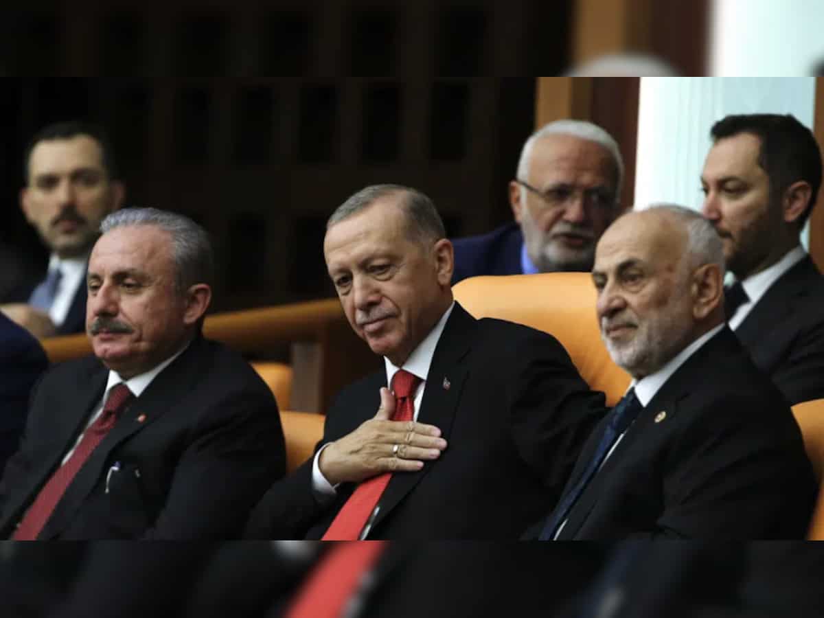 Turkey's Erdogan set to take oath for 3rd term in office, announce new Cabinet lineup